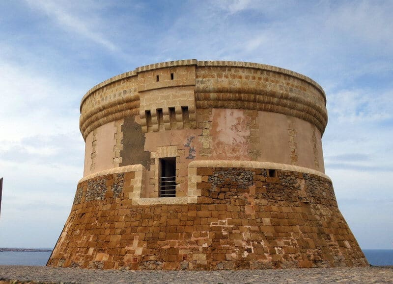 Torre Fornells | Visiter Minorque : Monuments Et Musées, Mon Guide | Incontournables Minorque